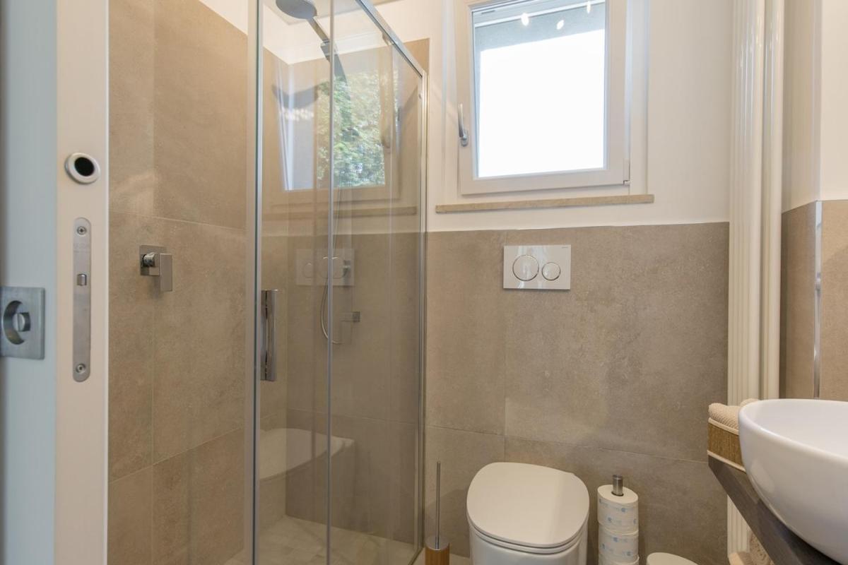 B&B Athome Padenghe sul Garda Dış mekan fotoğraf